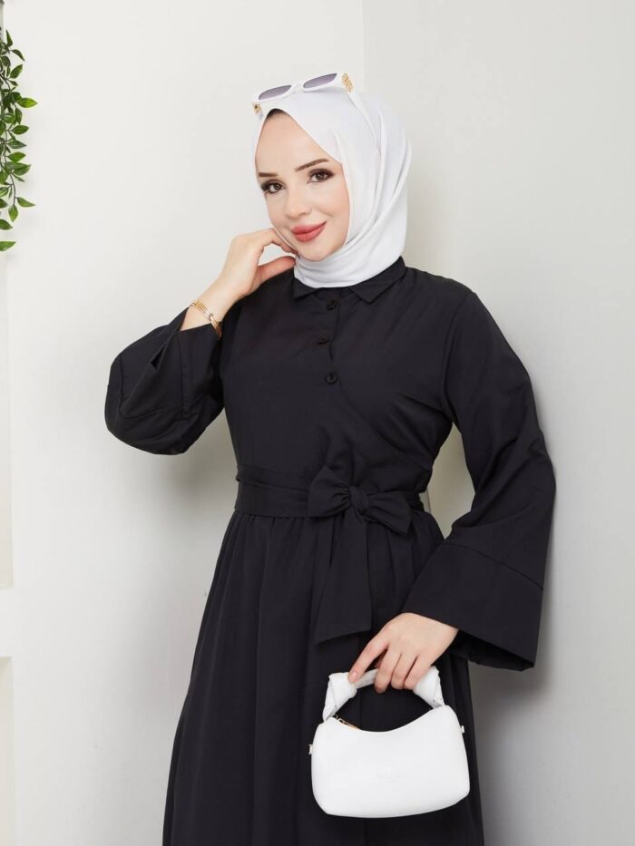 Maxikleid mit Taillengürtel