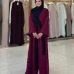 Elegante Zweifarbige Abaya in Weinrot und Schwarz – Bild 4