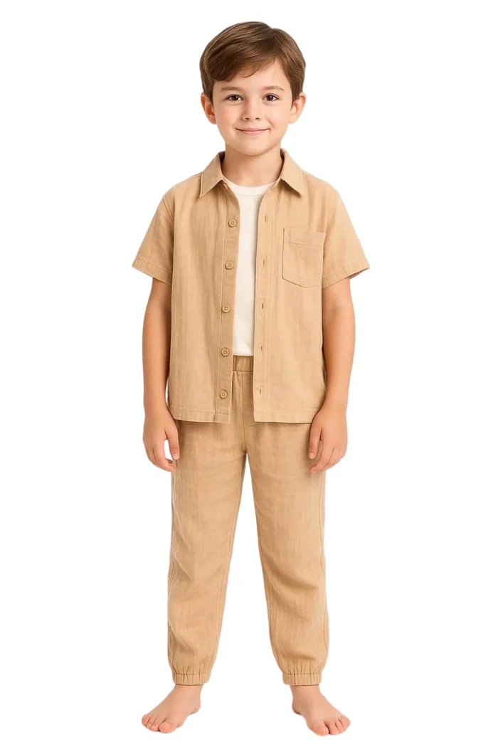 Beiges 3-teiliges Jungen-Set – Hemd, Hose & Unterhemd – Bild 1