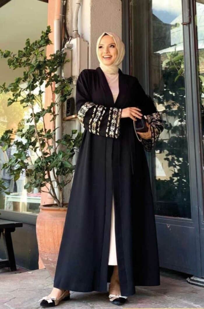 Zweiteiliges Gebetskleid Schwarz mit Stickärmeln – Premium Jilbab Set – Bild 2