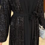 Elegante schwarze Abend-Abaya mit Pailletten & Volantrock – Bild 7
