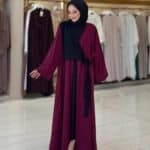 Elegante Zweifarbige Abaya in Weinrot und Schwarz – Bild 3