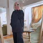 Dunkelblauer Zweiteiler Damen Model 2 - Sportliches Set – Bild 3