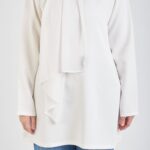 Kurze Basic Bluse Off-White - Vielseitiges Oberteil