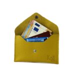 Kleines Leder-Etui mit Klappe | Gelb