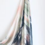 Delicate Grey Hijab Accessoire - Zartes graues Kopftuch-Schmuck – Bild 2